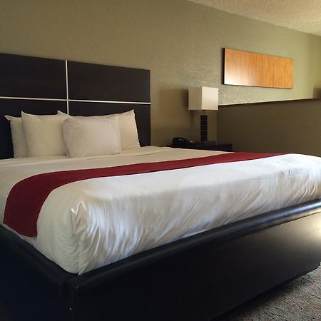 Hotel Ramada By Wyndham Albuquerque East Exteriér fotografie