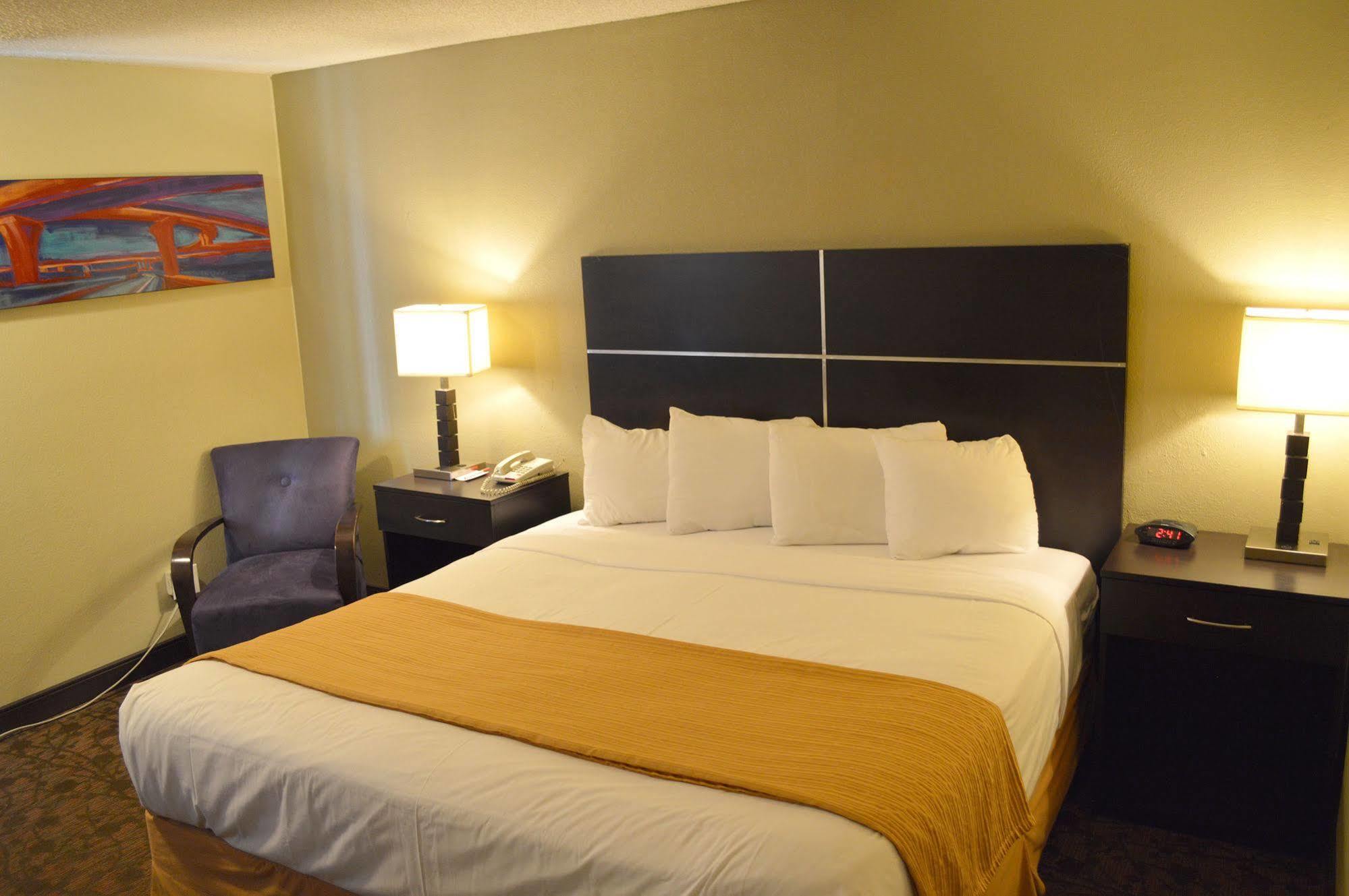 Hotel Ramada By Wyndham Albuquerque East Exteriér fotografie